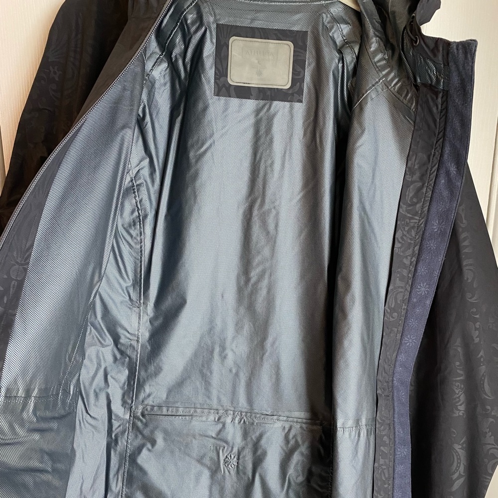 Athleta Drizzle Waterproof Shell - Picture 5 of 7